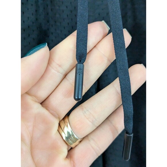 Lululemon Relaxed-Fit Mesh Training Short 8" Inseam Black Size 6 Modest Gym - Picture 4 of 8